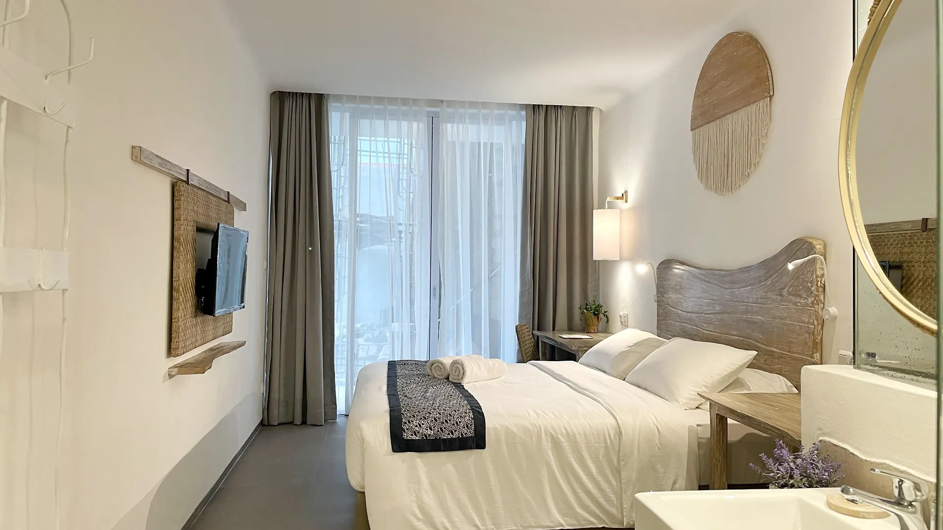 Hotel Khaiyyara Jimbaran Bali Badung