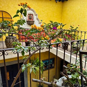  Hostel Maison Bougainvillea Guatemala