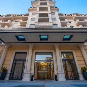 **** Hotel Mozart Albanië
